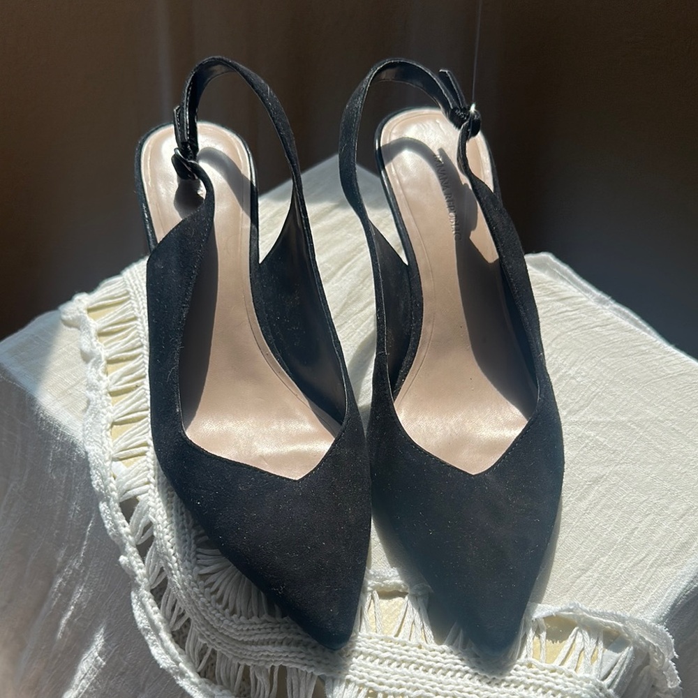 Banana Republic Black Elegant Slingback Heels